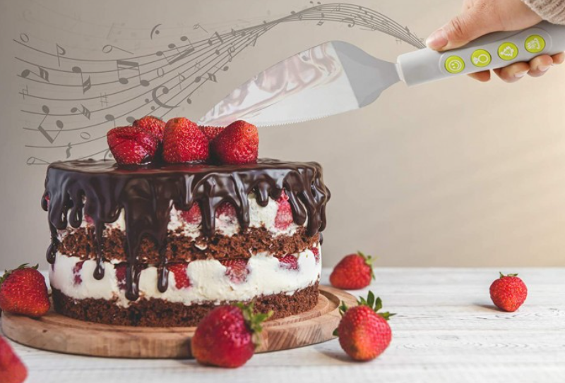 Taglia torta musicale con 4 melodie