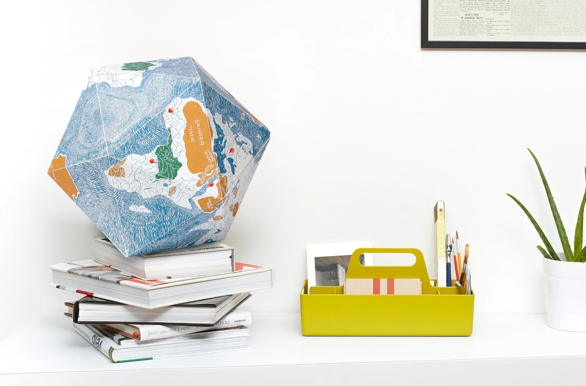 Mappamondo Poliedrico Here Illustrated Small Martí Guixé