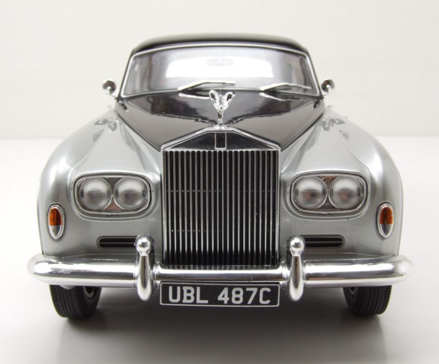 Modellino in scala 1/18 ROLLS ROYCE SILVER CLOUD III H J  MULLINER RHD 1965