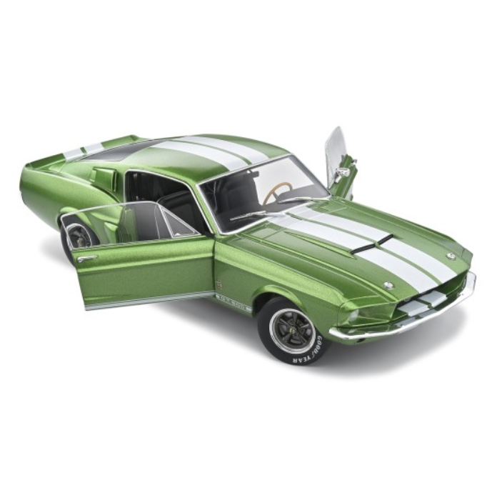 Modellino in scala 1/18 FORD MUSTANG GT 500 METALLIC GREEN