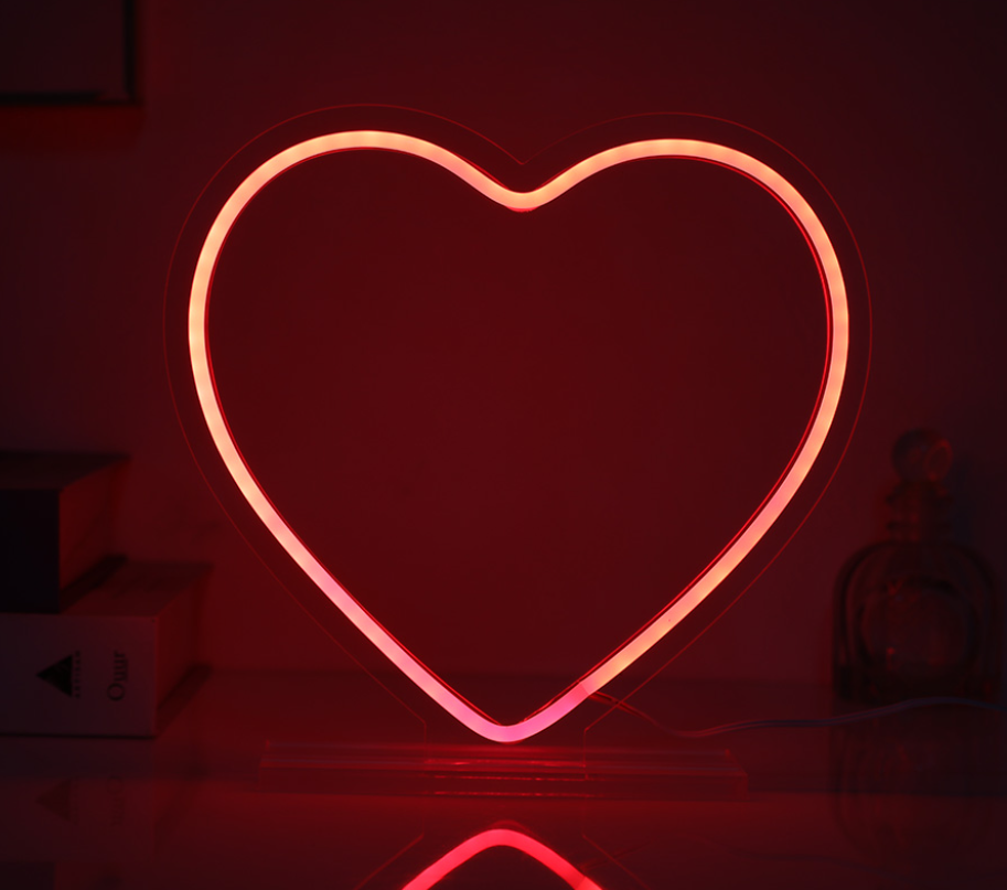 Insegna LED USB con base Cuore