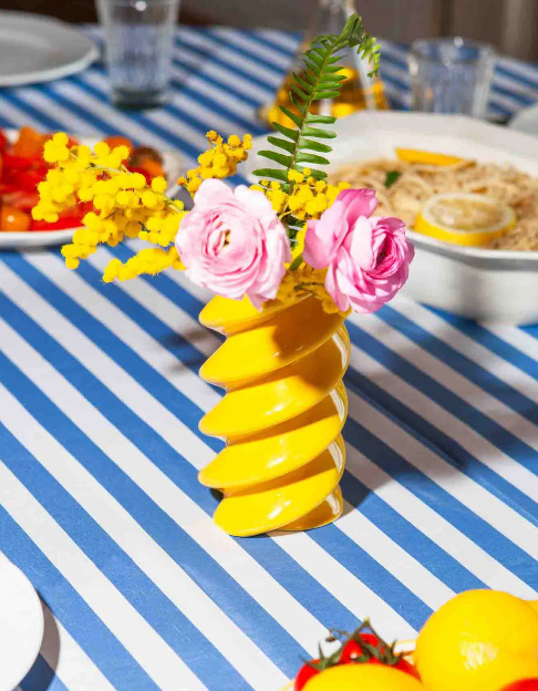 Vaso in ceramica a forma di pasta Fusilli Dolce Vita Collection